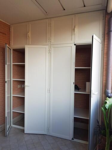 97 - mobile da balcone a otto ante